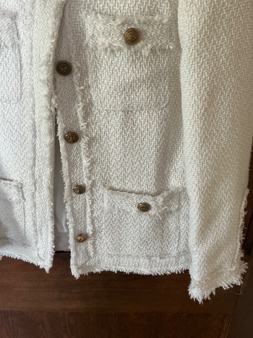 Women’s White Tweed Jacket Gold embossed button detail size sm NWOT $149R - Picture 12 of 14